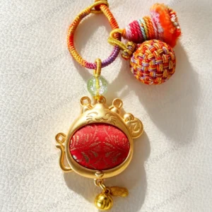 Song Brocade Lucky Cat Pendant